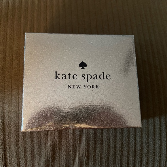 Kate Spade GLIMMER SMALL SLIM CARD HOLDER new in box silver - Picture 2 of 4